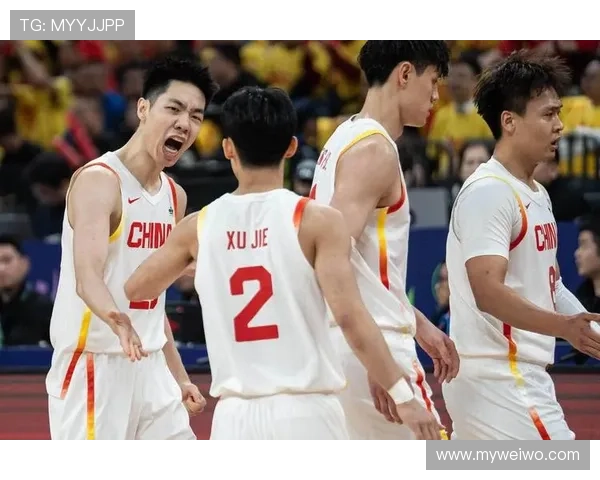 中国男篮奋力拼搏力克澳大利亚晋级亚洲杯决赛展现强大团队精神 中国男篮奋力拼搏力克澳大利亚晋级亚洲杯决赛展现强大团队精神