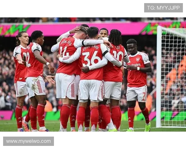 英超豪门鏖战再起曼城逆转阿森纳夺榜首位置掀新夺冠高潮 英超豪门鏖战再起曼城逆转阿森纳夺榜首位置掀新夺冠高潮