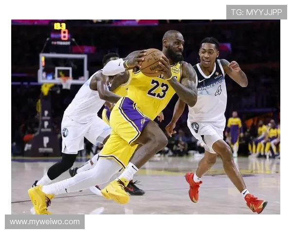 詹姆斯刷新历史纪录带领湖人逆转获胜 续写传奇旅程 詹姆斯刷新历史纪录带领湖人逆转获胜 续写传奇旅程