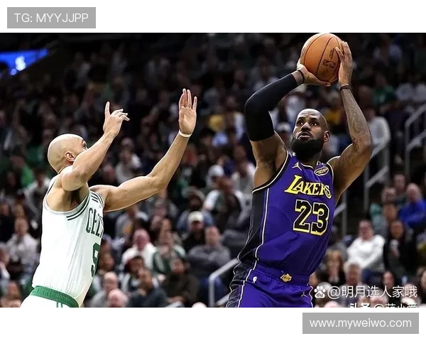 詹姆斯重返赛场助湖人力克勇士，杜兰特续约太阳誓言再度冲击总冠军